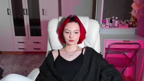 Snapshot of ellales chatting on 09/20/25, 07:53 ellales online show from 09/20/25, 07:53