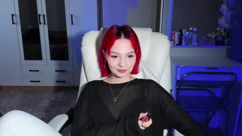 Snapshot of ellales chatting on 10/08/25, 09:29 ellales online show from 10/08/25, 09:29