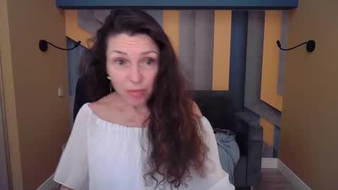 EllaLongs online show from 02/03/26, 12:32