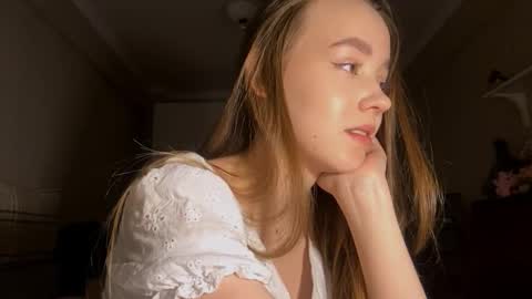 Ella online show from 10/05/25, 07:12