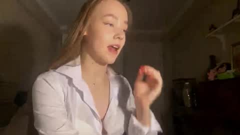 Ella online show from 10/09/25, 06:50