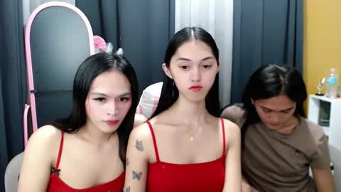 ELLA online show from 04/14/26, 04:24