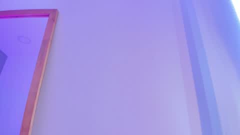 Snapshot of ellamontoya chatting on 01/19/25, 04:22 Ella online show from 01/19/25, 04:22
