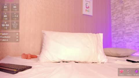 Snapshot of ellamontoya chatting on 03/02/25, 10:14 Ella online show from 03/02/25, 10:14