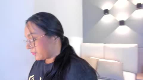 Snapshot of ellamontoya chatting on 10/02/25, 10:55 Ella online show from 10/02/25, 10:55