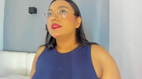 Snapshot of ellamontoya chatting on 10/11/25, 12:04 Ella online show from 10/11/25, 12:04