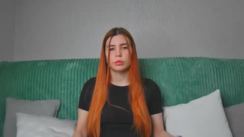 EllaNuar online show from 02/26/26, 07:51