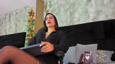  ella  online show from 02/07/25, 11:23