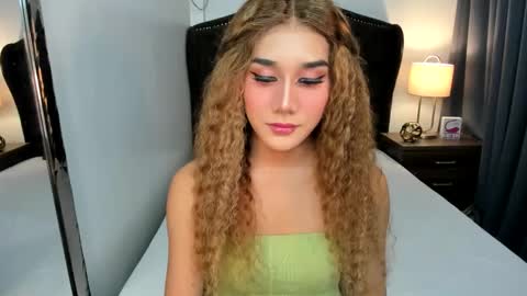 Sophia online show from 12/02/24, 11:56