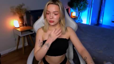 Ella online show from 01/10/26, 05:42