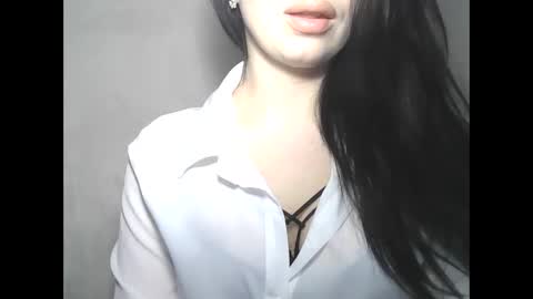 elle010843 online show from 01/28/25, 06:17