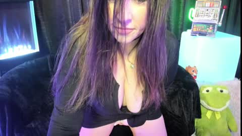 ELLE online show from 02/26/25, 08:22