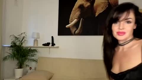 elle_melle online show from 09/12/25, 07:03