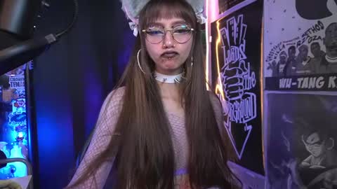 follow me on instagram .    online show from 02/22/25, 01:11