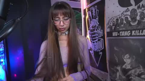 follow me on instagram .    online show from 02/22/25, 04:18