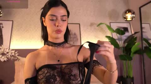 Elle Diane online show from 12/22/25, 12:29