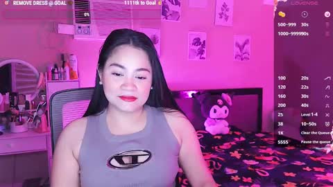 Snapshot of elleelle123 chatting on 02/22/25, 03:23 Ann online show from 02/22/25, 03:23