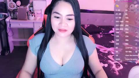 Snapshot of elleelle123 chatting on 11/03/25, 11:44 Ann online show from 11/03/25, 11:44