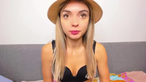 ellen_flow online show from 03/09/25, 09:46