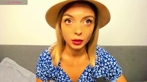 ellen_flow online show from 10/25/25, 09:42