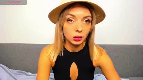 ellen_flow online show from 10/26/25, 08:48