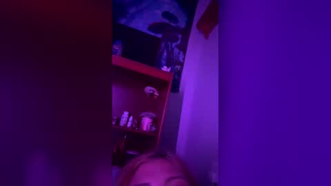 Snapshot of ellenauti chatting on 05/10/26, 06:18 nautiellebbw online show from 05/10/26, 06:18