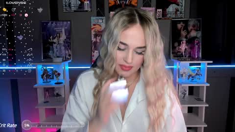 Snapshot of ellensoftt chatting on 12/12/24, 09:04 Maria online show from 12/12/24, 09:04