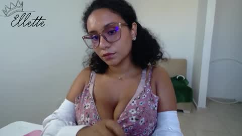 princess online show from 02/06/25, 08:34