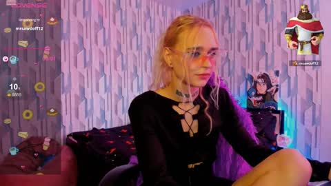 Ellie online show from 12/17/24, 09:50