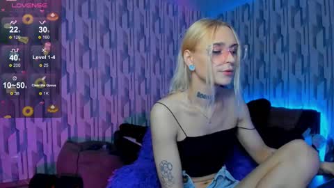 Ellie online show from 01/17/25, 10:33