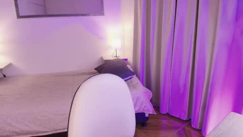 elli_snow online show from 01/08/26, 03:42