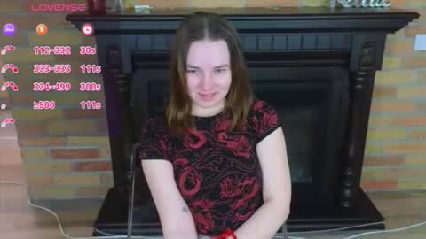 Snapshot of ellie_babyy chatting on 05/03/26, 07:03 Ellie online show from 05/03/26, 07:03