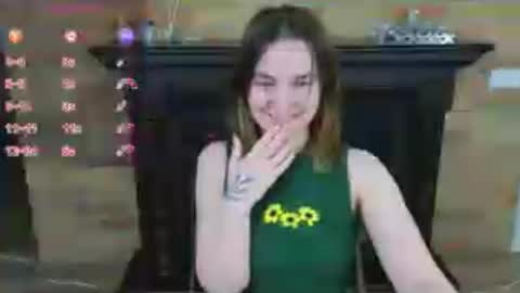 Snapshot of ellie_babyy chatting on 06/13/26, 09:57 Ellie online show from 06/13/26, 09:57