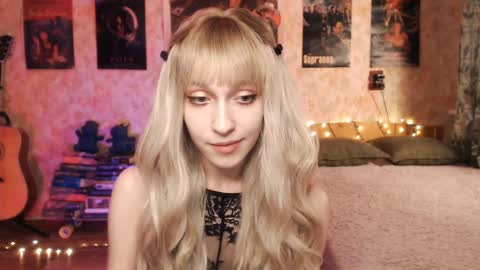 ellie_friendly online show from 01/09/25, 03:26