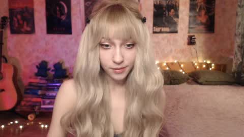 ellie_friendly online show from 01/20/25, 12:15
