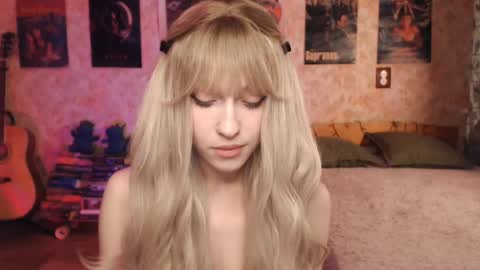 ellie_friendly online show from 03/09/25, 12:10