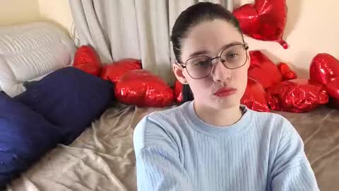 ellie_magic online show from 02/22/26, 06:06