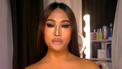 ellie online show from 04/11/26, 03:05