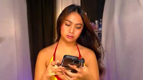 ellie online show from 04/25/26, 06:16