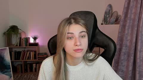 elliecutes online show from 01/06/25, 05:19