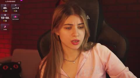 elliecutes online show from 01/31/25, 07:07