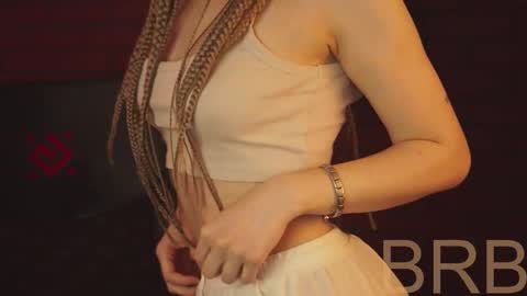 elliecutes online show from 02/09/25, 11:47