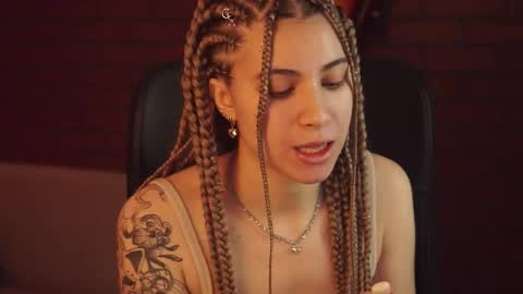 elliecutes online show from 02/11/25, 05:26