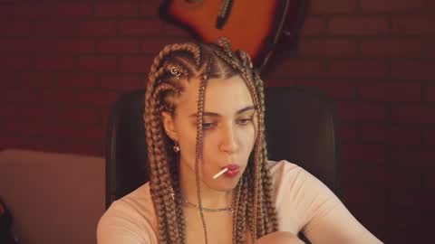 elliecutes online show from 02/12/25, 08:59