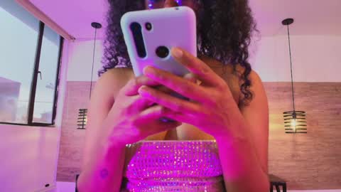 elliee_alves online show from 04/06/26, 03:24