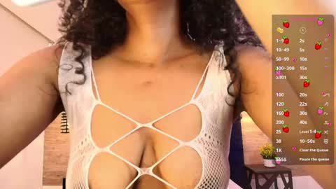 elliee_alves online show from 04/17/26, 06:00