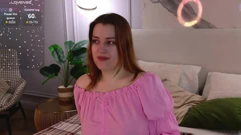Snapshot of elliegarson__ chatting on 04/30/26, 05:08 elliegarson__ online show from 04/30/26, 05:08