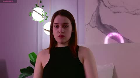 Snapshot of elliegarson__ chatting on 05/09/26, 05:07 elliegarson__ online show from 05/09/26, 05:07