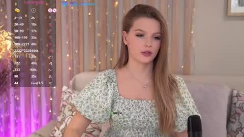 Ellie Moore online show from 02/10/25, 12:08