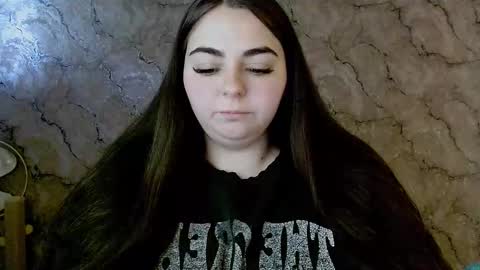 Ellie online show from 09/28/25, 10:20